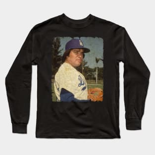 Fernando Valenzuela - 2 - 0 With a 0.00 ERA, 1980 Long Sleeve T-Shirt